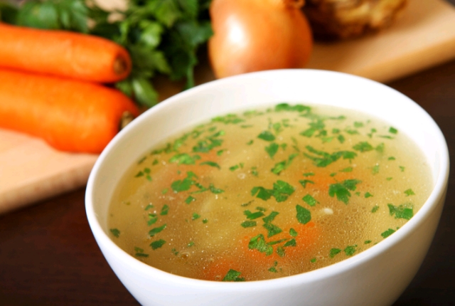 Caldo de pollo