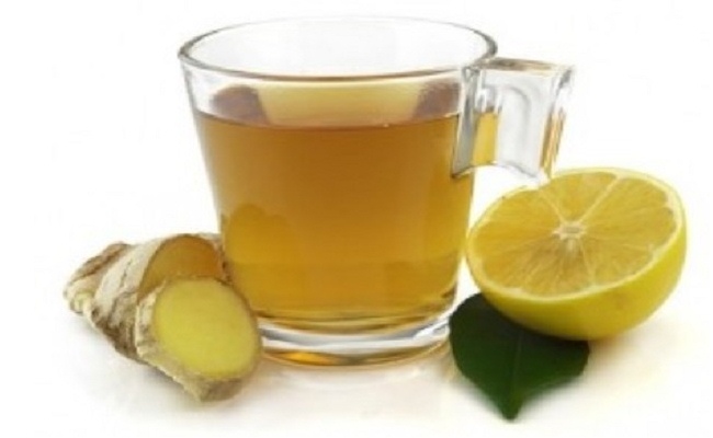 Bebida de limón y jengibre