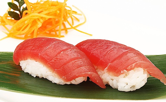 sushi de atún