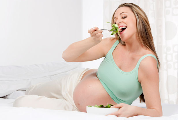 mujeres embarazadas deben consumir ácido fólico