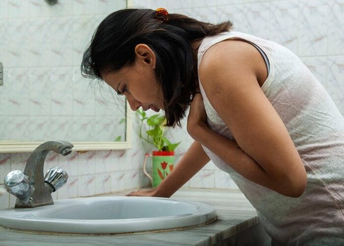 Cómo hacerte vomitar fácilmente